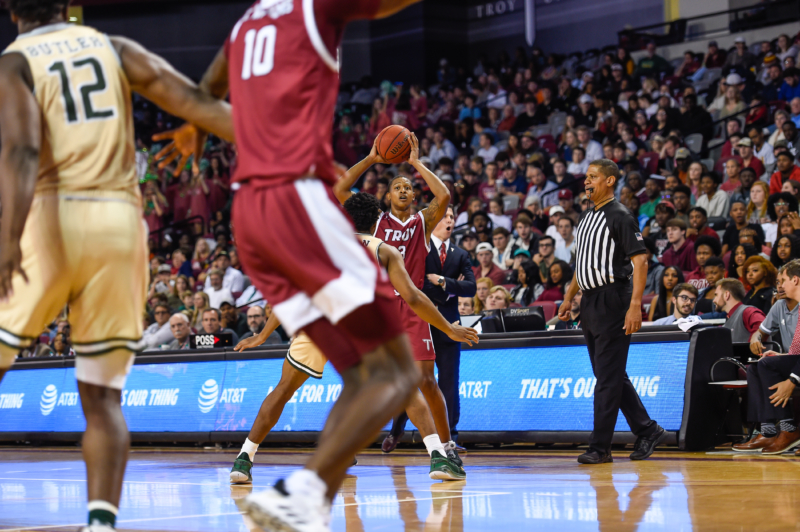 20191107 TROY MBKB UAB  DSC3856 Thurston