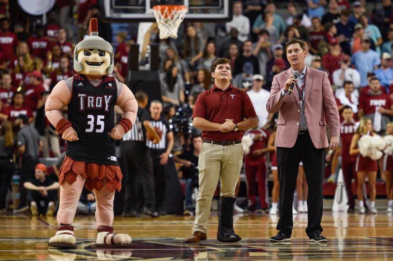 20191107 TROY MBKB UAB  DSC3892 Thurston